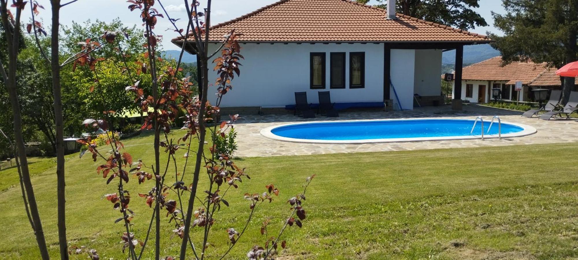 Бор И Шишарка Varzilkovtsi Εξωτερικό φωτογραφία